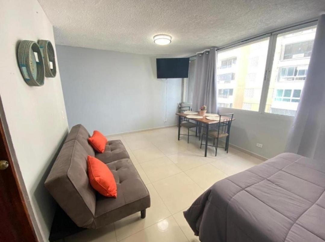 Isla Verde Tower San Juan Zewnętrze zdjęcie